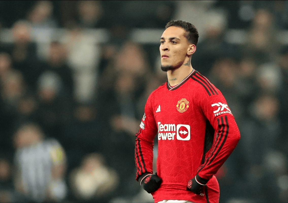 九游网页官网-圣安东尼奥马刺训练开放日，今晨战术微调引欢呼，欧超杯在即，训练强度明显提升的简单介绍